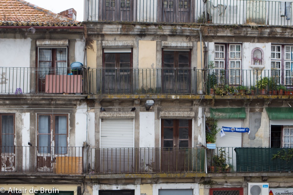 Façade, Porto